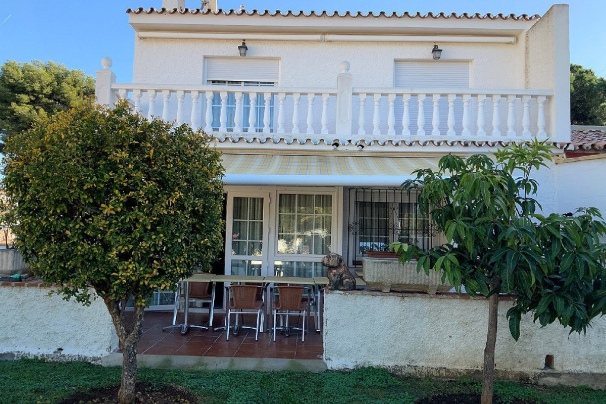 Qlistings - House - Private Villa in Mijas, Costa del Sol Property Image